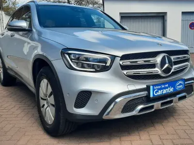 Gebraucht Mercedes GLC220 194 PS (142 kW) 2022 Silber SUV