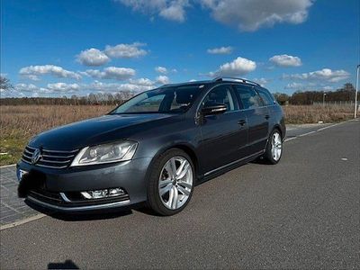 Gebraucht VW Passat Highline 170 PS (125 kW) 2012 Grau Kombi