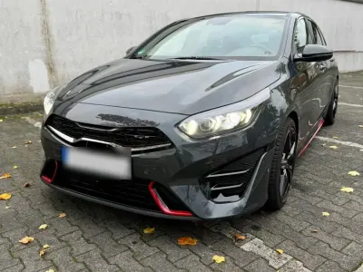 Gebraucht Kia ProCeed GT 204 PS (150 kW) 2023 Grau Kombi
