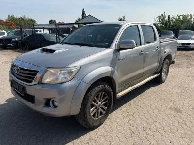 Gebraucht Toyota HiLux 171 PS (125 kW) 2015 Silber Pickup