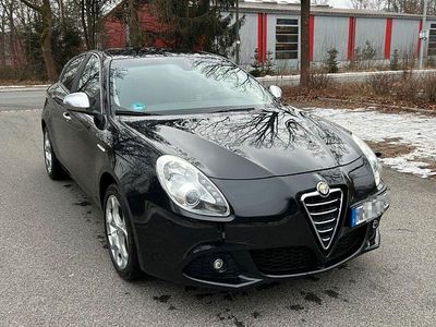 Schwarz Gebraucht 2013 Alfa Romeo Giulietta Limousine | 6.100 € (Fairer Preis)
