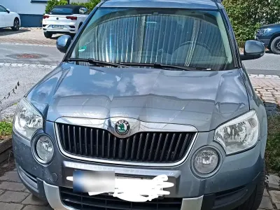 Gebraucht Skoda Yeti Plus Edition 105 PS (77 kW) 2011 Silber SUV