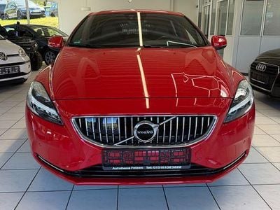 Usata Volvo V40 120 CV (88 kW) 2017 Rosso Berlina