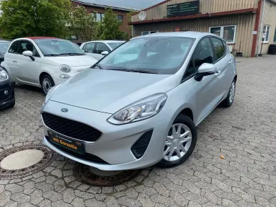 Używany Ford Fiesta Trend 75 KM (55 kW) 2020 Srebrny Hatchback