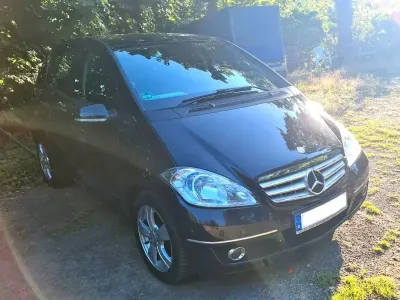 Gebraucht Mercedes A160 Avantgarde 95 PS (69 kW) 2010 Schwarz Van / Kleinbus
