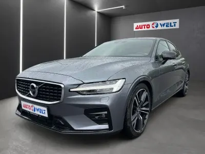 Gebraucht Volvo S60 R-Design 190 PS (139 kW) 2020 Grau Limousine