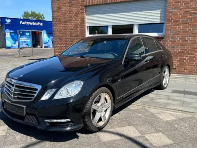 Gebraucht Mercedes E500 AMG 408 PS (300 kW) 2012 Schwarz Limousine