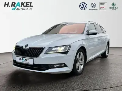 Gebraucht Skoda Superb LAURIN & KLEMENT 190 PS (139 kW) 2019 Weiss Kombi