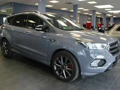 Gebraucht Ford Kuga ST-Line 230 PS (169 kW) 2019 Grau SUV