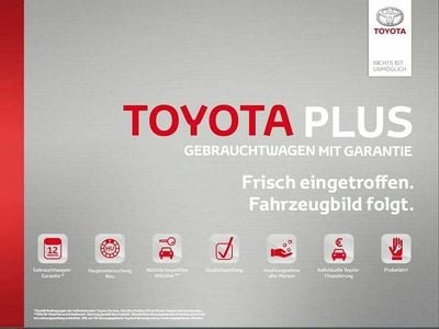 Gebraucht Toyota Yaris Style 111 PS (81 kW) 2017 Rot Limousine
