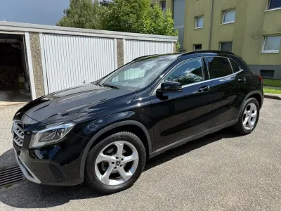 Gebraucht Mercedes GLA200 156 PS (114 kW) 2019 Schwarz SUV