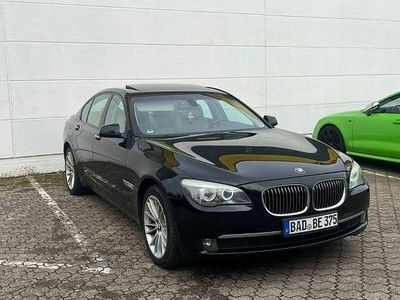 Gebraucht BMW 730 Sport Line 245 PS (180 kW) 2010 Schwarz Limousine