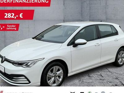 Gebraucht VW Golf VIII Life 130 PS (95 kW) 2023 Weiß Limousine