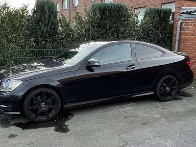Gebraucht Mercedes C180 AMG 156 PS (114 kW) 2011 Schwarz Coupé