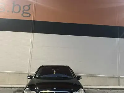 Gebraucht Mercedes C220 143 PS (105 kW) 2003 Schwarz Limousine