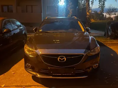 Gebraucht Mazda 6 115 PS (84 kW) 2014 Blau Kombi