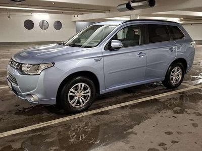 Mitsubishi Outlander P-HEV