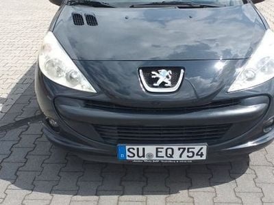 Gebraucht Peugeot 206 73 PS (53 kW) 2011 Grau Limousine