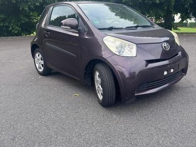 Toyota iQ