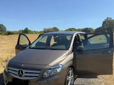 Gebraucht Mercedes B200 156 PS (114 kW) 2012 Grau Kleinwagen