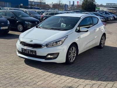 Gebraucht Kia Ceed Edition 7 99 PS (72 kW) 2013 Weiß Kleinwagen
