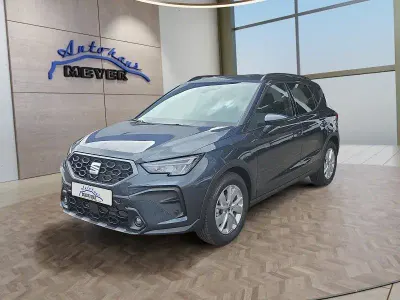 Neu Seat Arona FR 150 PS (110 kW) 2026 Grau SUV