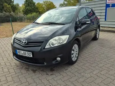 Gebraucht Toyota Auris 99 PS (72 kW) 2010 Schwarz Kleinwagen