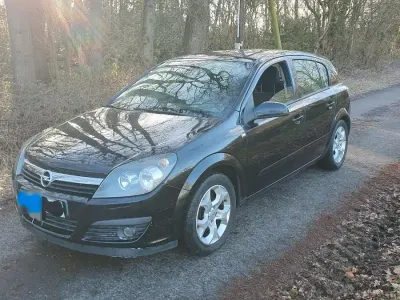 Gebraucht Opel Astra 2005 Schwarz Kleinwagen
