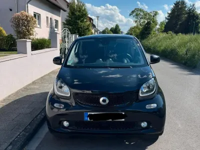 Gebraucht Smart ForTwo Coupé 71 PS (52 kW) 2019 Schwarz Coupé