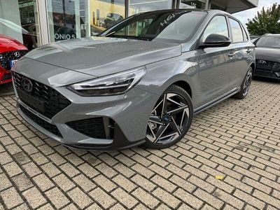 Gebraucht Hyundai i30 N Line 140 PS (102 kW) 2024 Shadow grey / sol Limousine