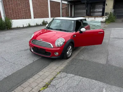 Gebraucht Mini ONE 98 PS (72 kW) 2011 Rot Kleinwagen