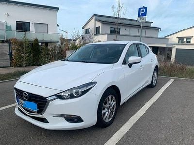 Gebraucht Mazda 3 Center-Line 105 PS (77 kW) 2017 Weiß Limousine
