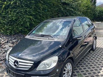 Usado Mercedes B200 Edition 140 HP (102 kW) 2007 Preto Monovolume