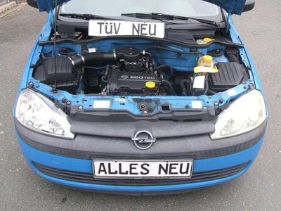 Blau Gebraucht 2003 Opel Corsa Kleinwagen | 2.490 € (Etwas zu teuer)