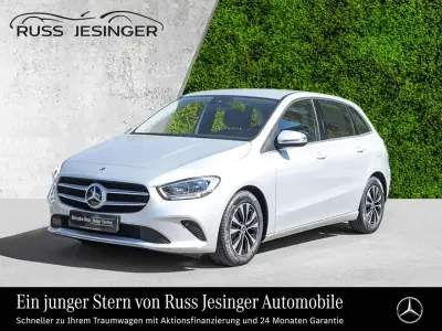 Gebraucht Mercedes B200 Style 150 PS (110 kW) 2022 Silber Kleinwagen