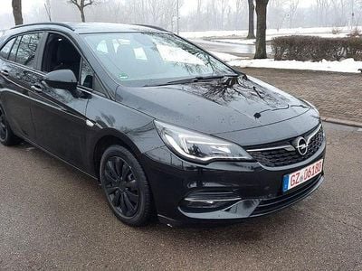 Schwarz Gebraucht 2020 Opel Astra Kombi | 7.890 € (Guter Preis)