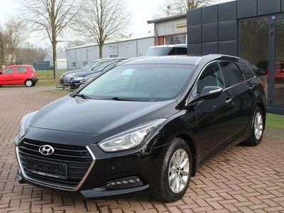 Schwarz Gebraucht 2016 Hyundai i40 Trend Kombi | 6.000 €