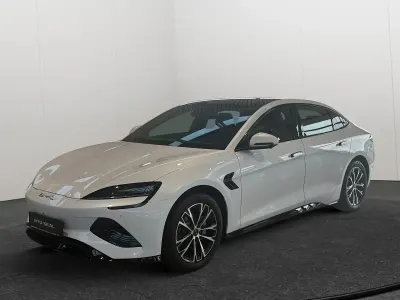 Nouă BYD Seal Comfort 169 kW (231 CP) 2026 Alb Berlinǎ