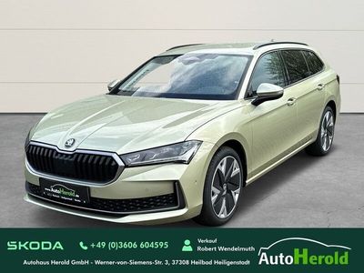Gebraucht Skoda Superb Selection 150 PS (110 kW) 2024 Ice tea gelb metallic Kombi
