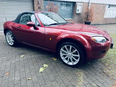 Używany Mazda MX5 160 KM (117 kW) 2006 Czerwony Kabriolet