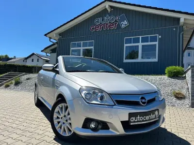 Używany Opel Tigra Edition 90 KM (66 kW) 2010 Srebrny Kabriolet