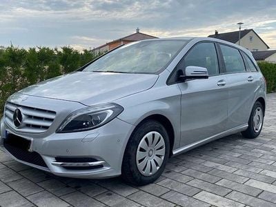 Mercedes B180