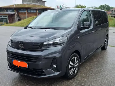 Gebraucht Peugeot Traveller Allure 177 PS (130 kW) 2025 Grau Van / Kleinbus