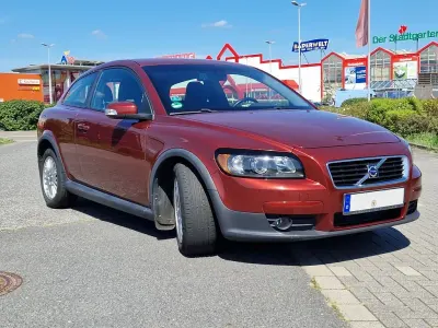 Second-hand Volvo C30 136 CP (100 kW) 2008 Roșu Hatchback