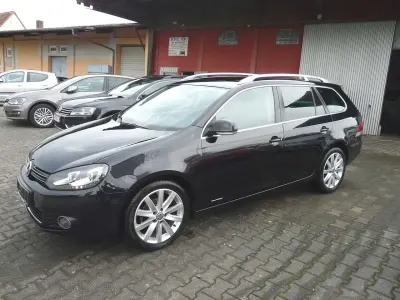 Gebraucht VW Golf VI Highline 105 PS (77 kW) 2011 Deep black perleffekt Kleinwagen