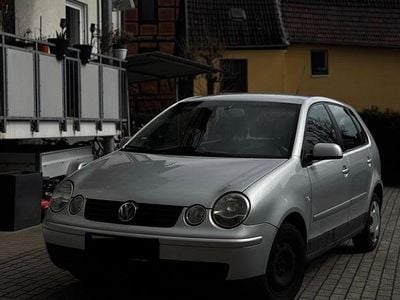 Gebraucht VW Polo 75 PS (55 kW) 2004 Silber Kleinwagen