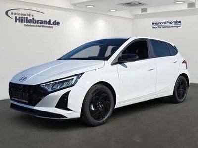 Neu Hyundai i20 Blackline 89 PS (65 kW) 2026 Atlas white / sol Kleinwagen