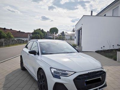 Gebraucht Audi A3 S-Line 150 PS (110 kW) 2024 Weiß Limousine