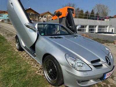 Usata Mercedes SLK200 163 CV (119 kW) 2006 Argento Cabrio