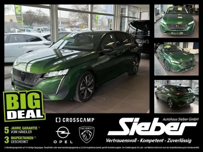 Gebraucht Peugeot 308 Allure 131 PS (96 kW) 2023 Olivgrün Limousine